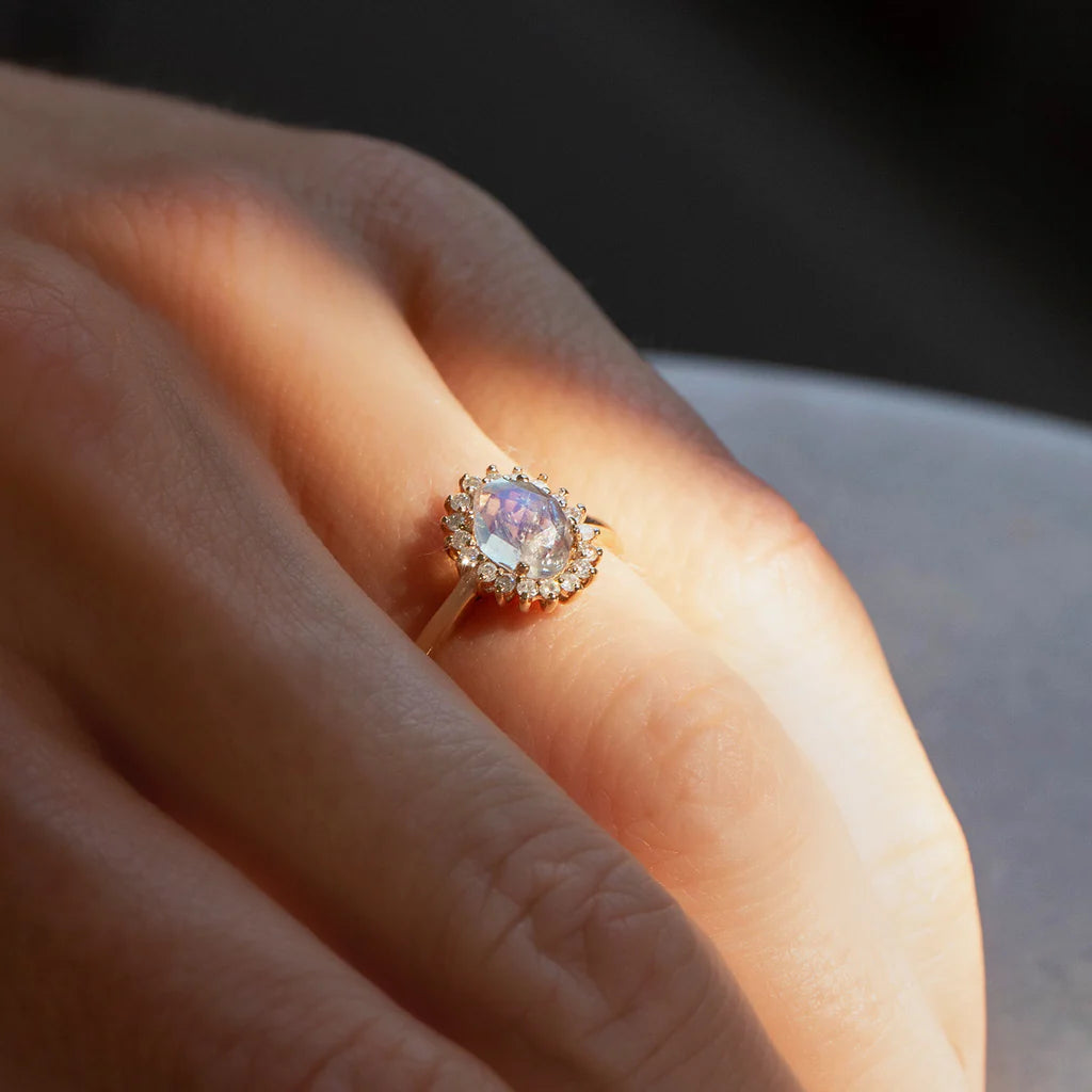 Leah Alexandra - Mini Antiquity Ring – 14k Gold -