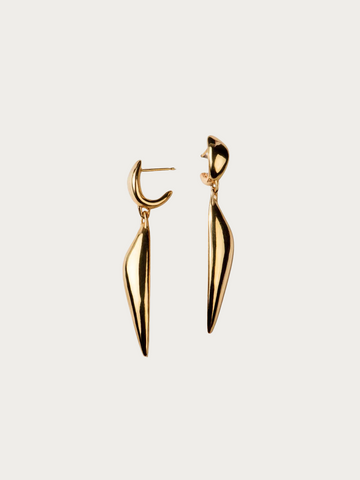 Vimeria - Petal Drop Earrings – Gold Vermeil -