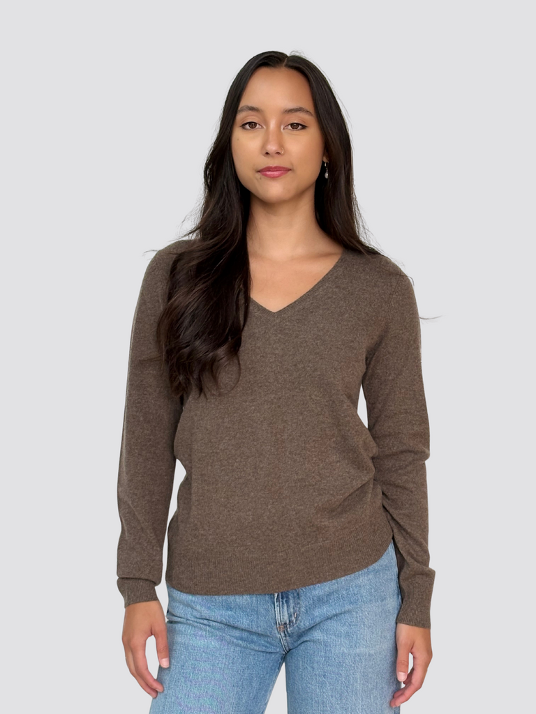 REPEAT - Basic Organic Cashmere V-Neck Sweater - Cacao