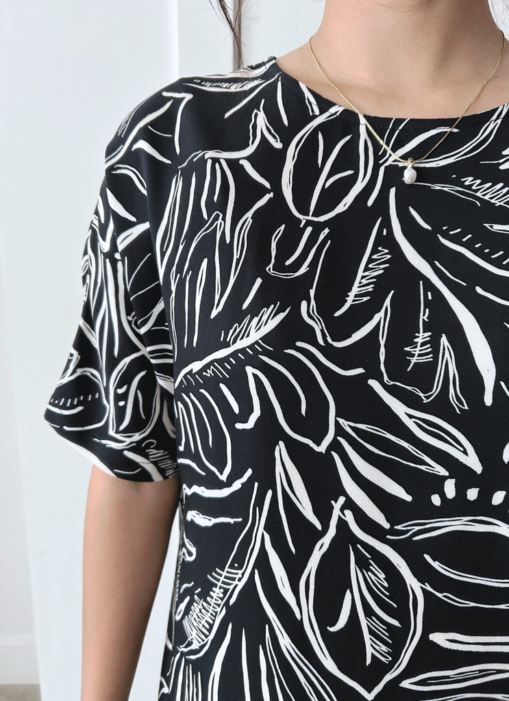 Sattva by Sarah - Printed Everyday T-Shirt Dress -