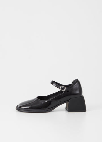 Vagabond Shoemakers - Ansie Patent Pumps - Black