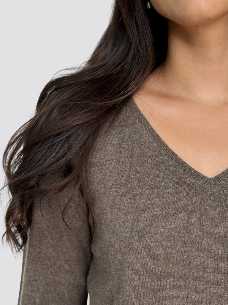 REPEAT - Basic Organic Cashmere V-Neck Sweater -