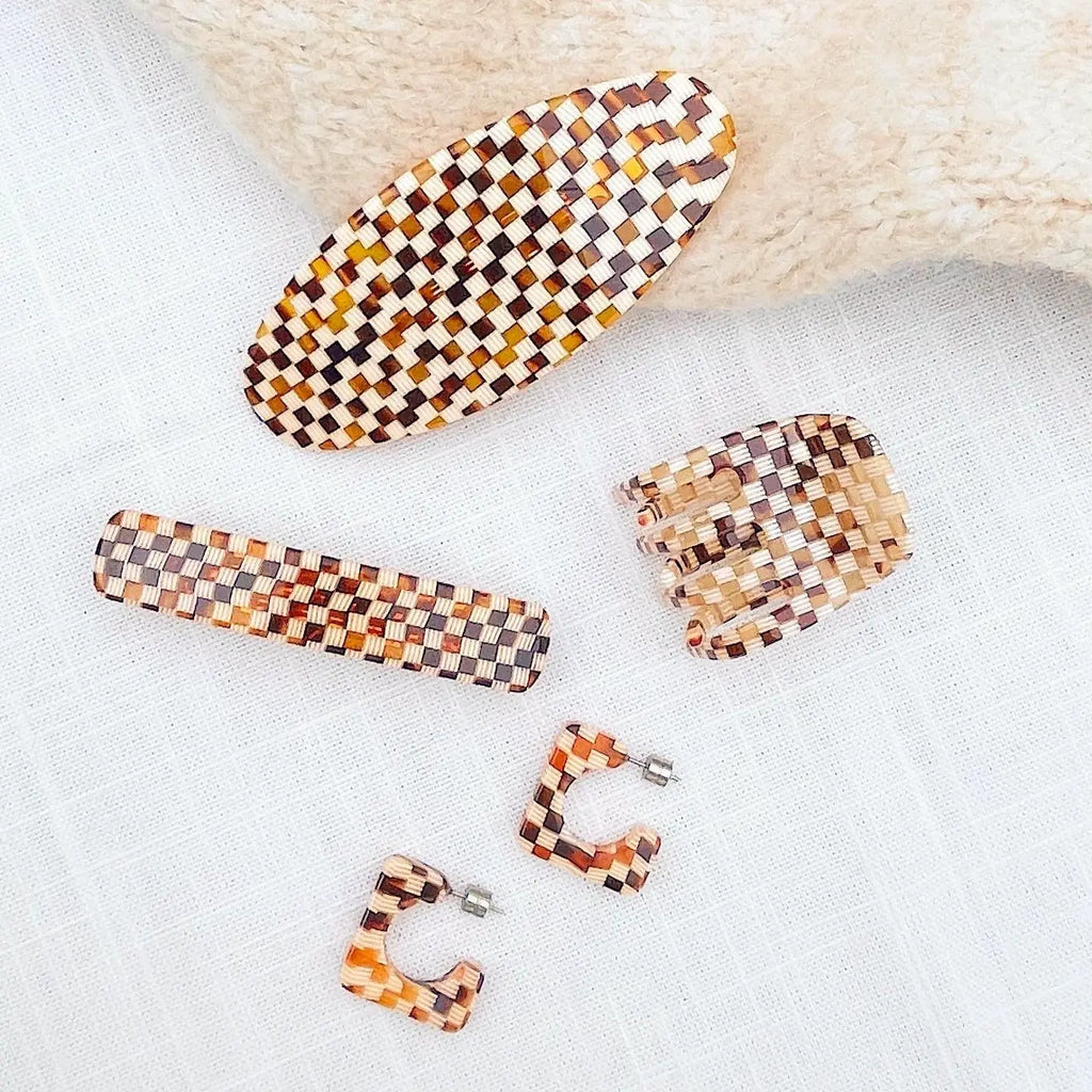 Machete - Mini Claw Clip in Tortoise Checker -