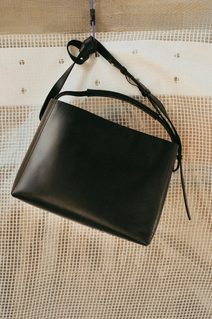 Flattered - Hedda Grande Handbag -