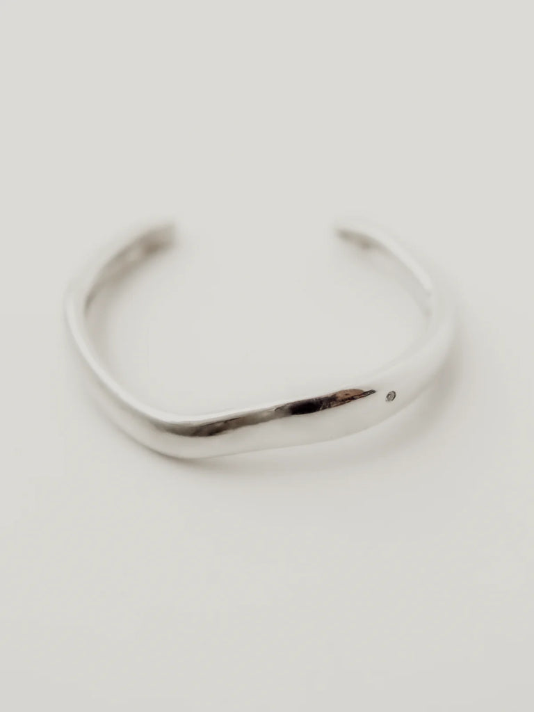 Vimeria - Diamond Thin Ortune Cuff – Silver -
