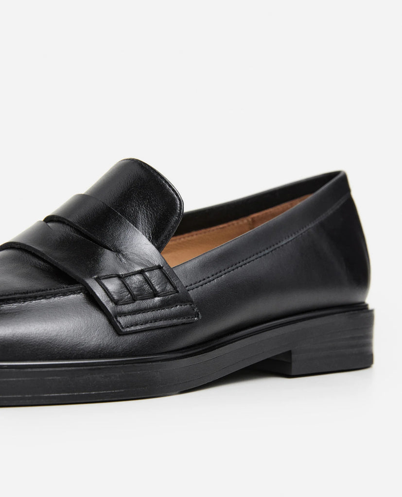 Flattered - Sara Leather Loafer -