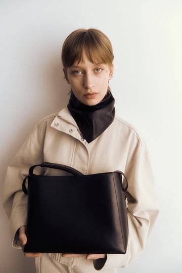 Flattered - Hedda Grande Handbag - Black