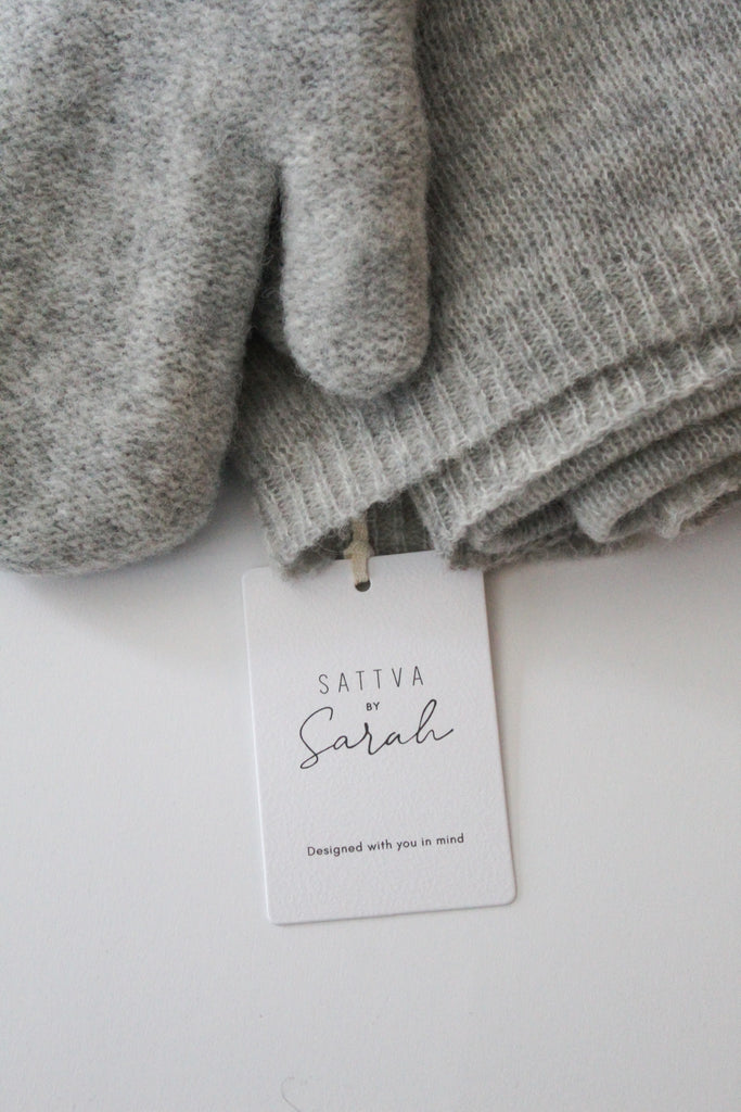 Sattva by Sarah - Scarf – Silver -