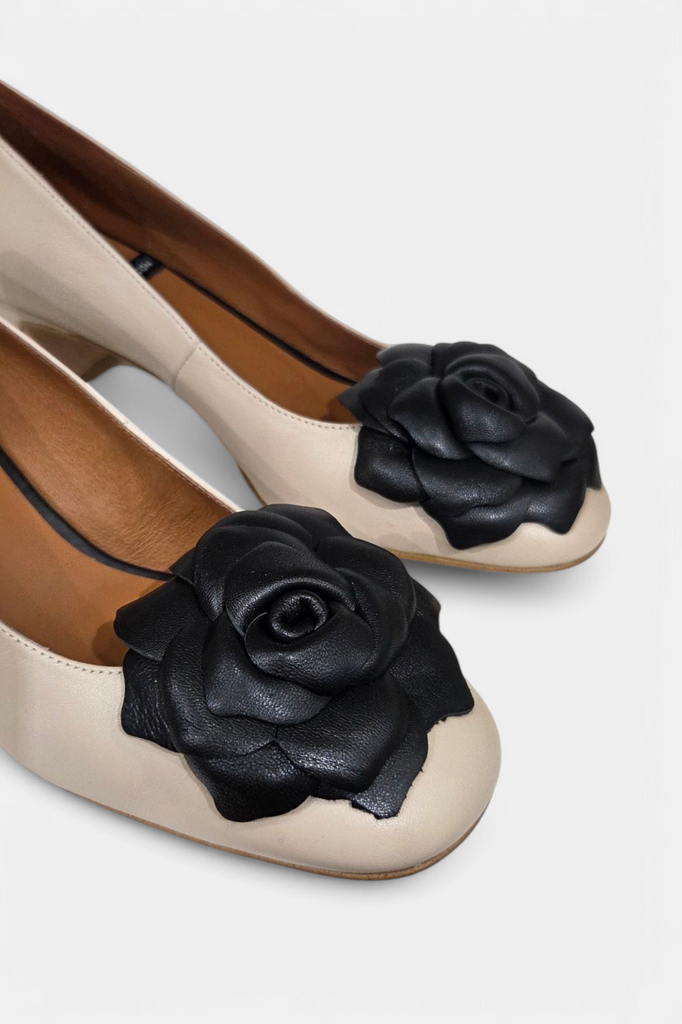 Angel Alarcon - Laetitia Pump -