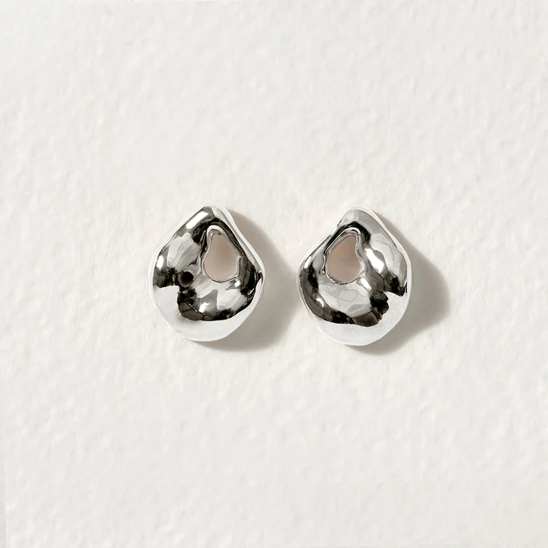 Vimeria - Perous Studs -