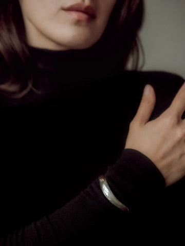 Vimeria - Ortune Thin Cuff - Silver