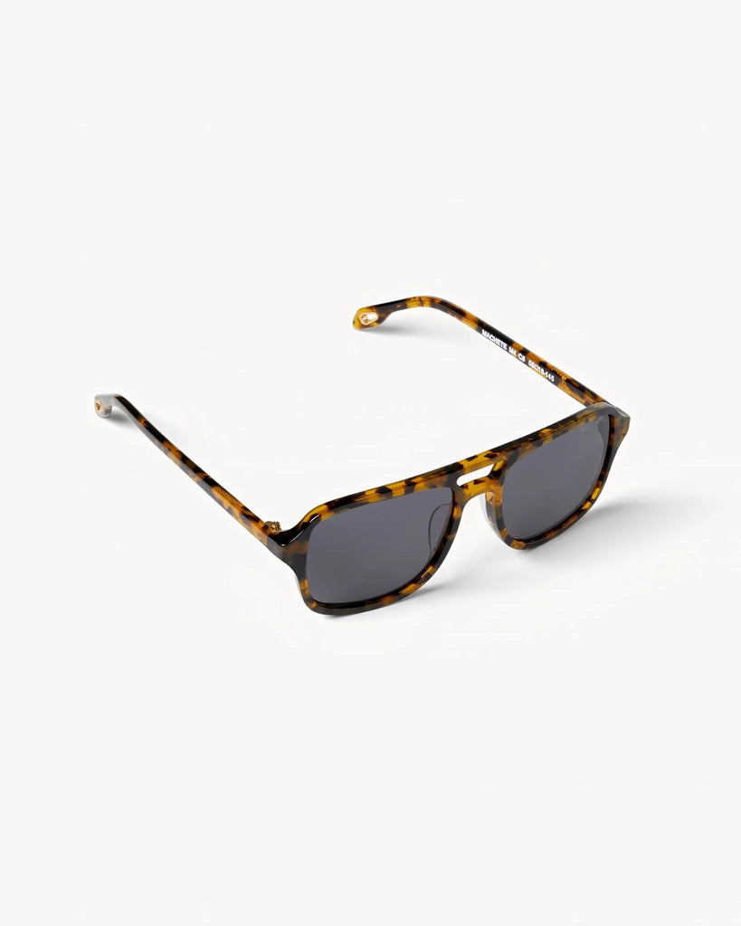 Machete - Jane Sunglasses in Classic Tortoise -
