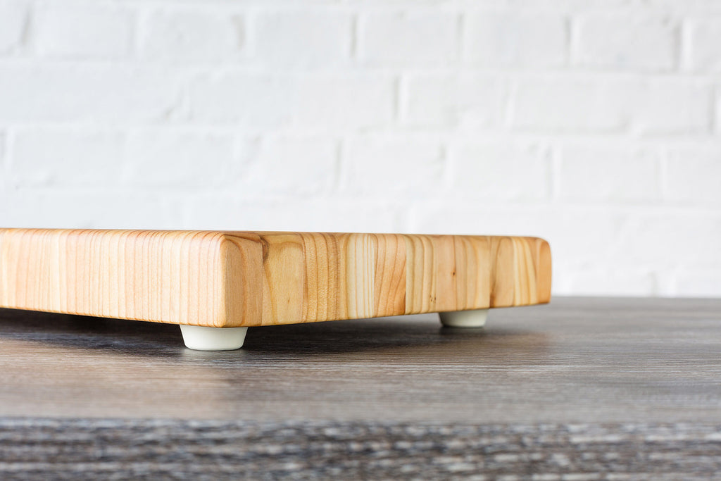 Larch Wood Canada - Medium One Hander Cutting Board -