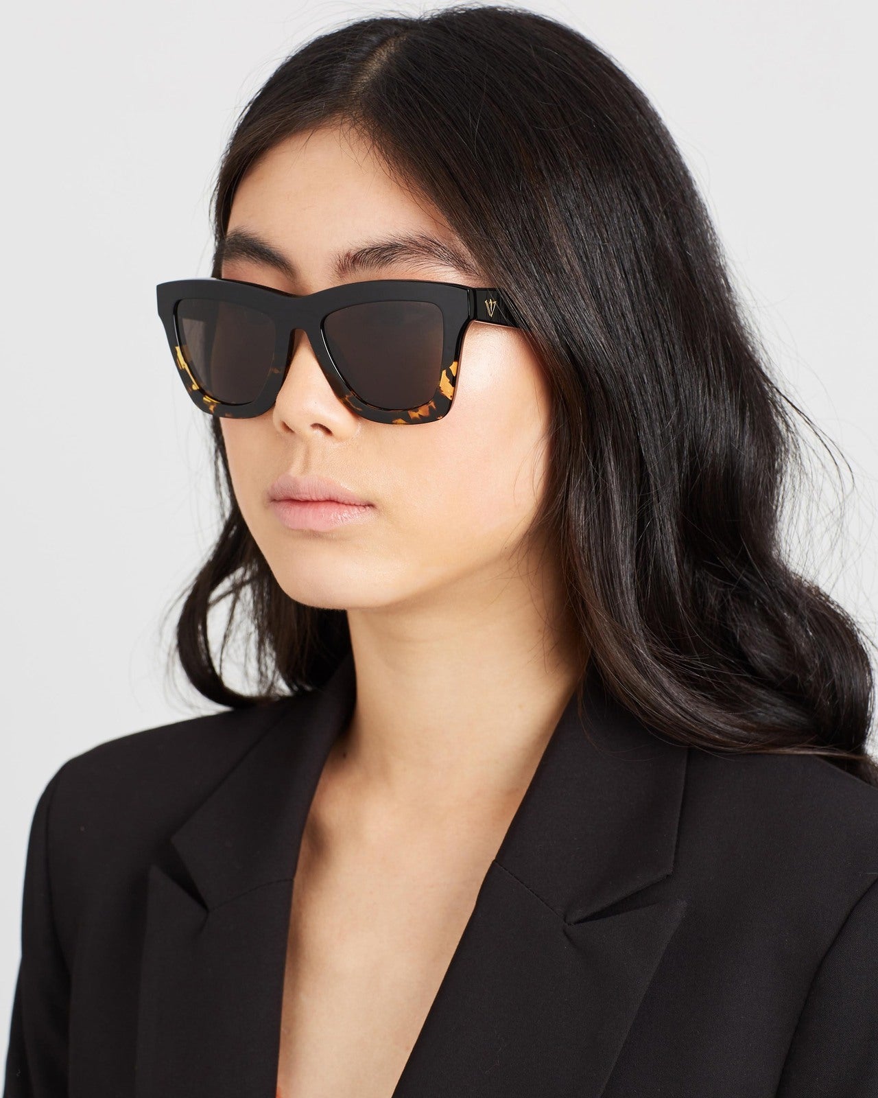 DB II Sunglasses – Another Shop display picture 1