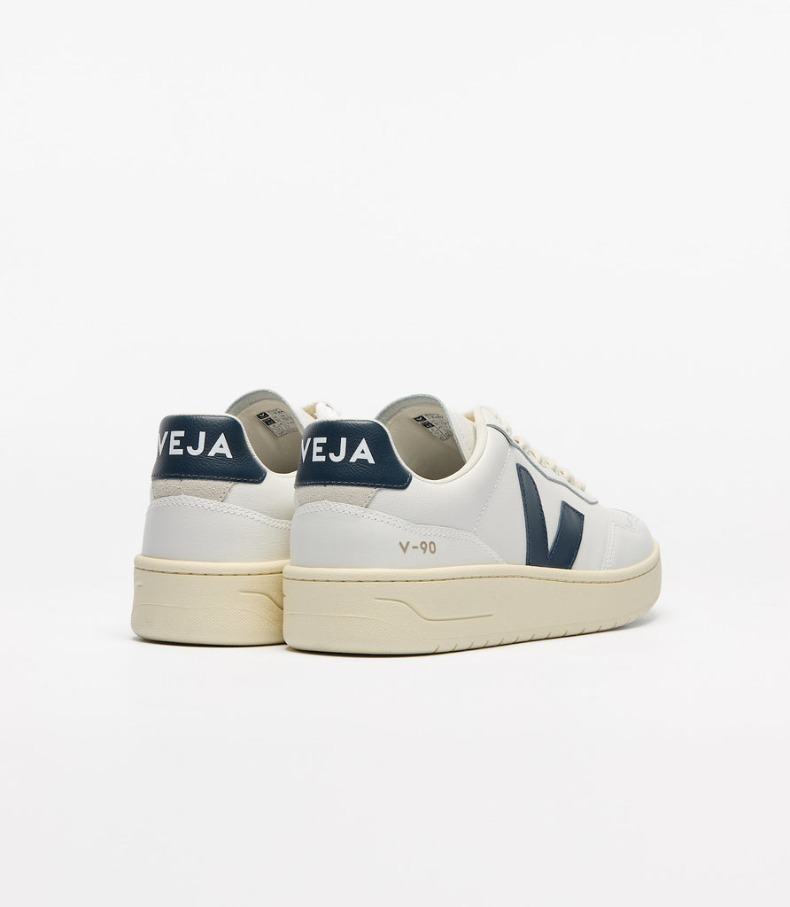 Veja - V-90 OT Leather Sneaker -